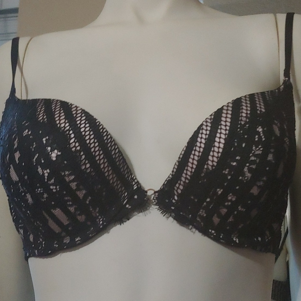 Victoria’s Secret Very Sexy Push-up Bra & Panty Set VS Fishnet & Lace Stripes 🆕 - Picture 12 of 16